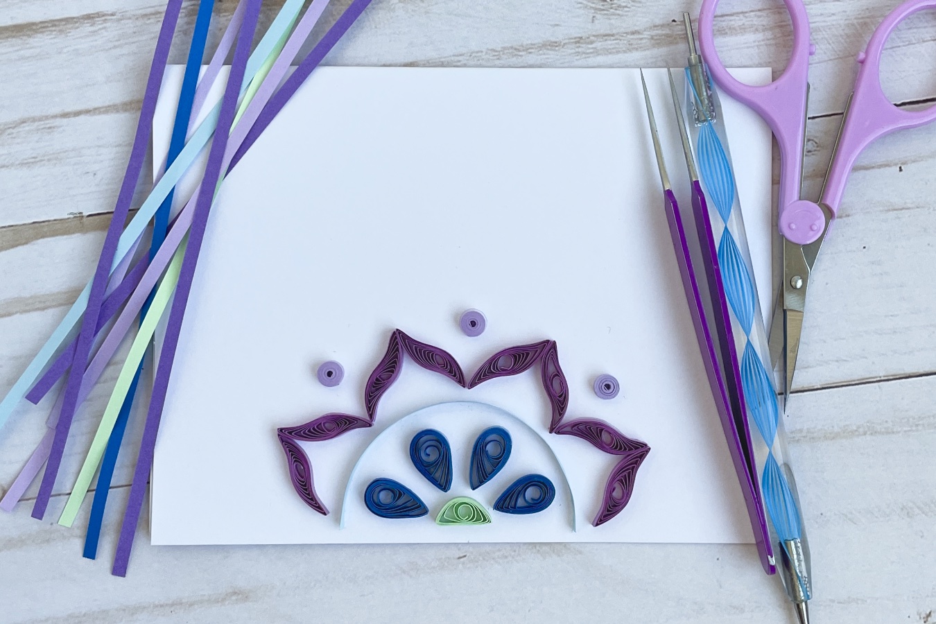 Paper Quilling Wood Frame Class – Assembly: gather + create